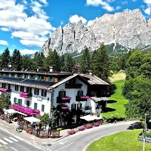 https://menardi.hotelinveneto.com
