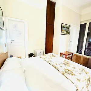 Resi Hotel